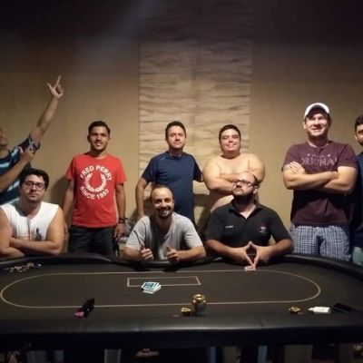 Momento Poker Night